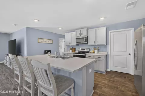 Kitchen - 10 Evian Ct, Hampstead, NC 28443 photo 1 of 4