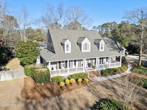 901 Johns Orchard Ln, Wilmington, NC 28411