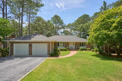 154 Pine Lake Dr, Whispering Pines, NC 28327