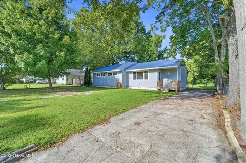 613 Elm St, Jacksonville, NC 28540