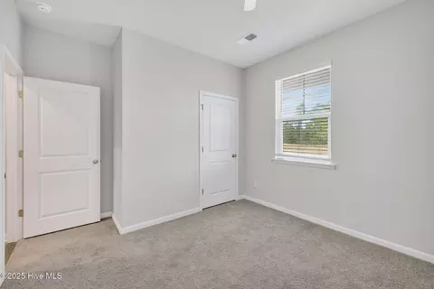 Bedroom - 2039 Willowleaf Dr, Leland, NC 28451 photo 4 of 10