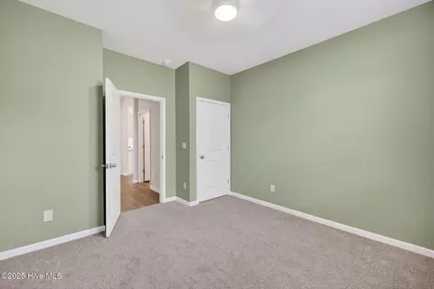 Bedroom - 2039 Willowleaf Dr, Leland, NC 28451 photo 7 of 10