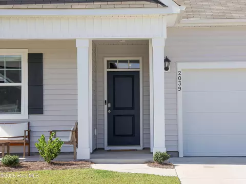 Exterior - 2039 Willowleaf Dr, Leland, NC 28451 photo 3 of 8
