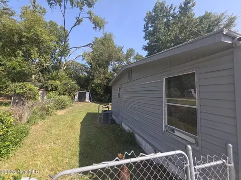 3935 Debra St, Augusta, GA 30906 photo 2