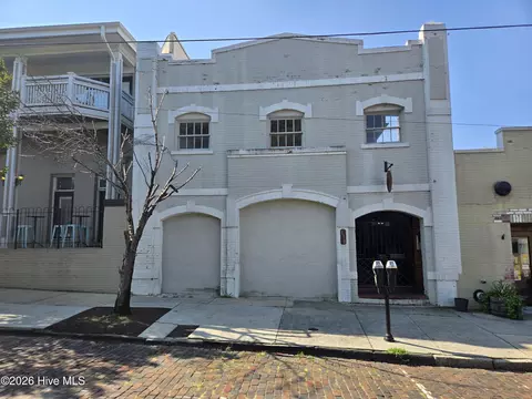 118 Dock St #2, Wilmington, NC 28401