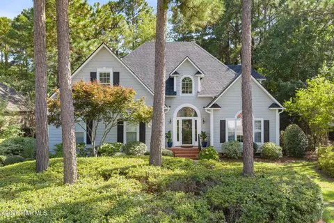 4728 Wedgefield Dr, Wilmington, NC 28409