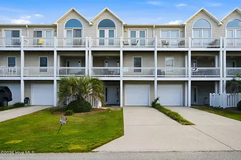 209 N Ave, Kure Beach, NC 28449