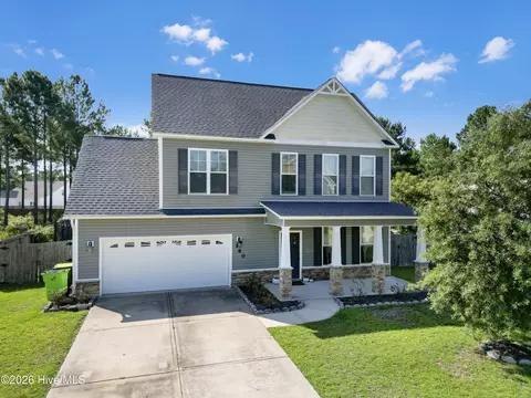 160 Pamlico Dr, Holly Ridge, NC 28445