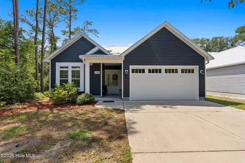 109 NW 24th St, Oak Island, NC 28465