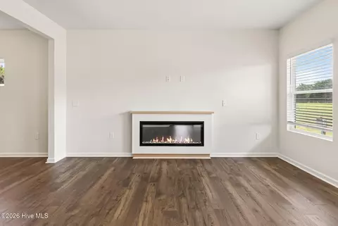 Living - 104 Rubyfield Ct, Fremont, NC 27830 photo 3 of 3