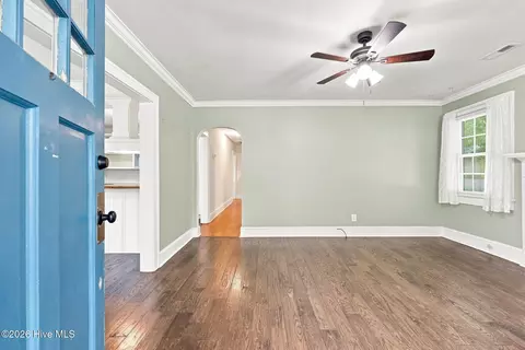 Entry Way - 525 E 2nd St, Washington, NC 27889 photo 1 of 1