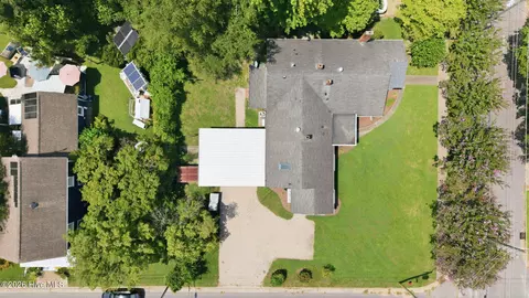 View/Area - 525 E 2nd St, Washington, NC 27889 photo 1 of 10