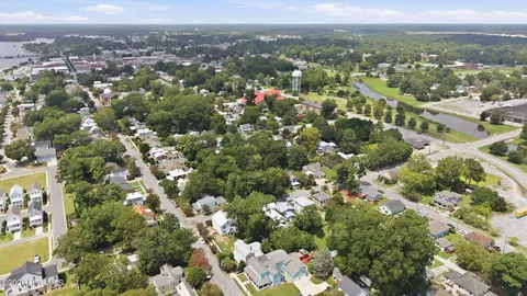 View/Area - 525 E 2nd St, Washington, NC 27889 photo 9 of 10