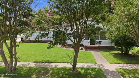 Exterior - 525 E 2nd St, Washington, NC 27889 photo 9 of 12