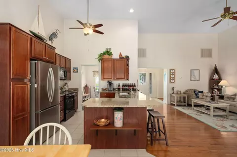 Kitchen - 134 Soundside Estates Dr, Grandy, NC 27939 photo 2 of 7