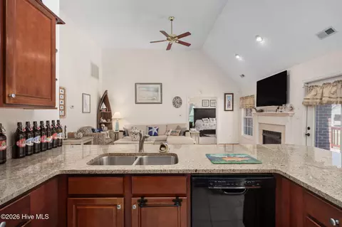 Kitchen - 134 Soundside Estates Dr, Grandy, NC 27939 photo 5 of 7