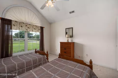 Bedroom - 134 Soundside Estates Dr, Grandy, NC 27939 photo 5 of 11