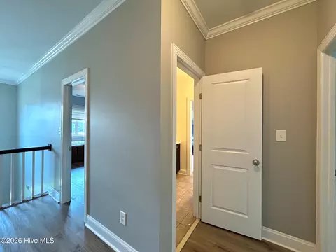Entry Way - 424 Wolfe Ln, Hubert, NC 28539 photo 12 of 13