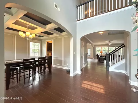 Entry Way - 424 Wolfe Ln, Hubert, NC 28539 photo 1 of 13