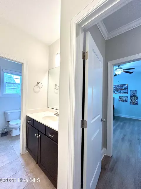 Entry Way - 424 Wolfe Ln, Hubert, NC 28539 photo 13 of 13