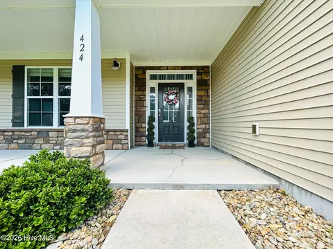 Exterior - 424 Wolfe Ln, Hubert, NC 28539 photo 13 of 15