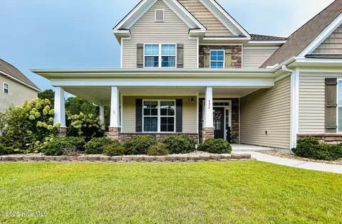 Exterior - 424 Wolfe Ln, Hubert, NC 28539 photo 2 of 15