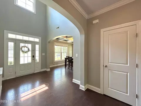 Entry Way - 424 Wolfe Ln, Hubert, NC 28539 photo 4 of 13