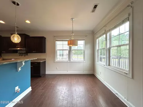 Dining - 424 Wolfe Ln, Hubert, NC 28539 photo 6 of 7