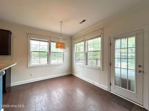 Dining - 424 Wolfe Ln, Hubert, NC 28539 photo 7 of 7
