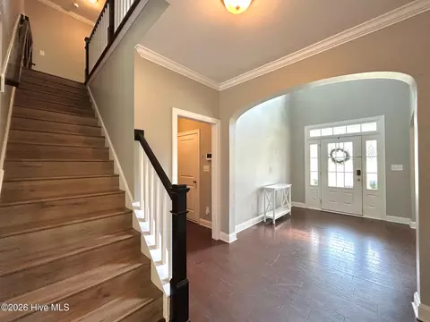 Entry Way - 424 Wolfe Ln, Hubert, NC 28539 photo 3 of 13