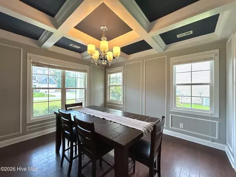 Dining - 424 Wolfe Ln, Hubert, NC 28539 photo 4 of 7