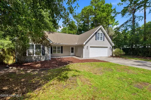 Exterior - 122 Pond View Cir, Hampstead, NC 28443 photo 1 of 7