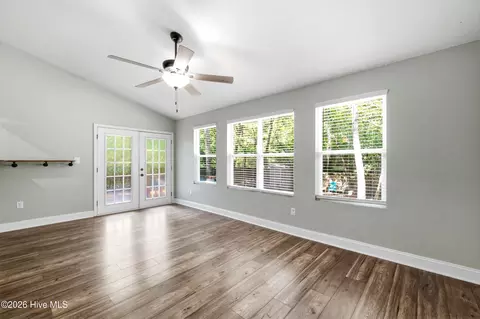 Living - 122 Pond View Cir, Hampstead, NC 28443 photo 1 of 2