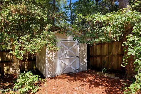 Exterior - 122 Pond View Cir, Hampstead, NC 28443 photo 7 of 7