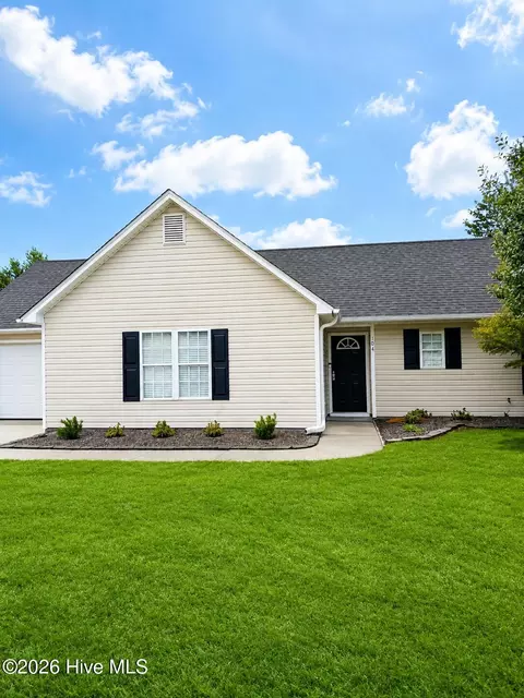 104 Olde Well Loop Rd, Wilmington, NC 28411