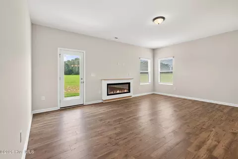 Living - 110 Rubyfield Ct, Fremont, NC 27830 photo 3 of 3
