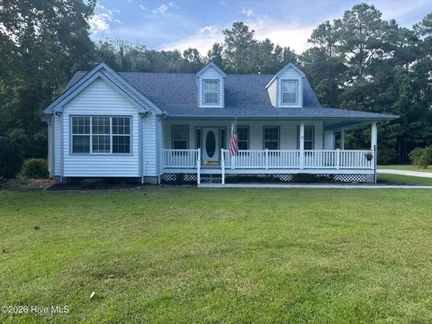 159 Longwood Dr, Stella, NC 28582
