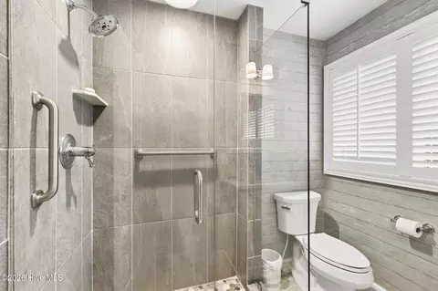 Bath - 90 Bel Air Dr, Pinehurst, NC 28374 photo 3 of 8