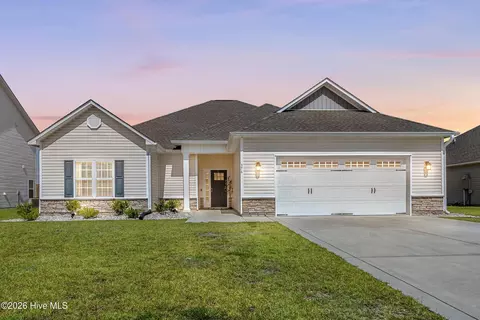 376 Water Wagon Trl, Jacksonville, NC 28546