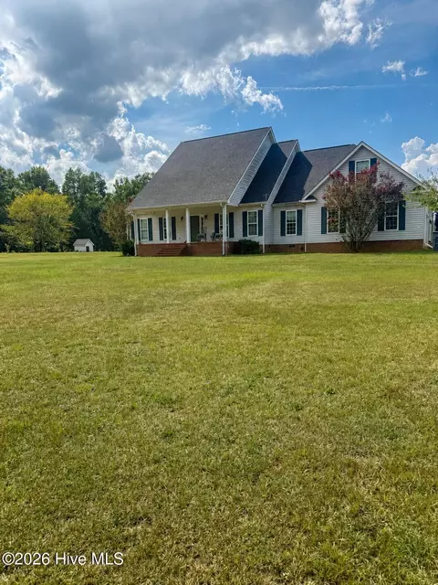 Exterior - 2171 Gene Howard Rd, Stapleton, GA 30823 photo 2 of 17