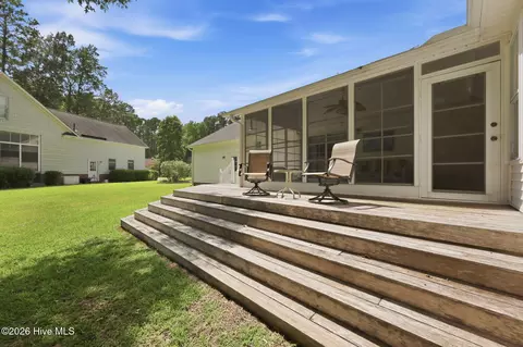 Exterior - 101 Pamlico Pl, Chocowinity, NC 27817 photo 13 of 15