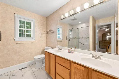 Bath - 101 Pamlico Pl, Chocowinity, NC 27817 photo 1 of 4