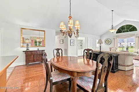 Dining - 101 Pamlico Pl, Chocowinity, NC 27817 photo 1 of 3