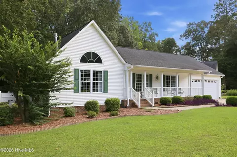 Exterior - 101 Pamlico Pl, Chocowinity, NC 27817 photo 1 of 15