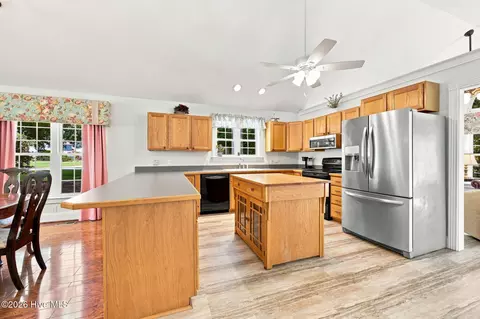 Kitchen - 101 Pamlico Pl, Chocowinity, NC 27817 photo 1 of 6