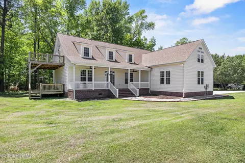 905 Charleston Pl, Sneads Ferry, NC 28460