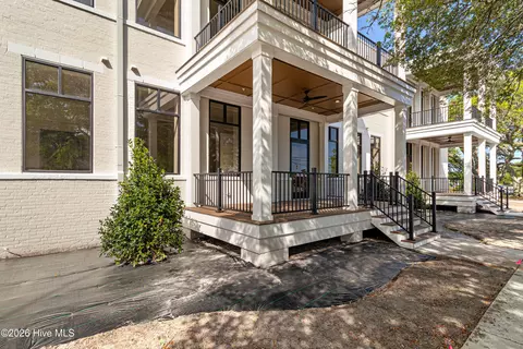 805 Mulberry St UNIT 107, Beaufort, NC 28516