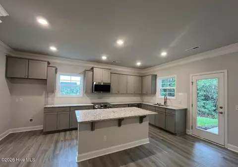 Kitchen - 104 Calloway Dr, Wallace, NC 28466 photo 1 of 1