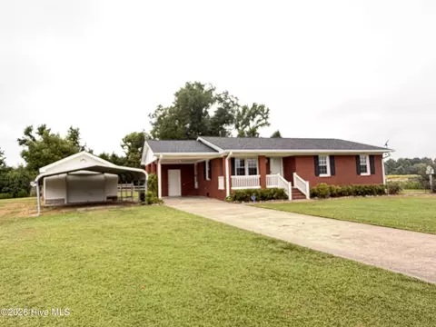 623 Moore Town Rd, Walstonburg, NC 27888