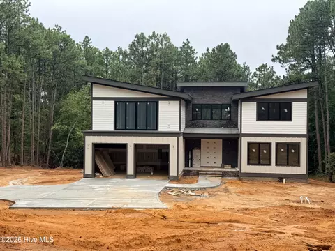 243 Hill Rd, Southern Pines, NC 28387